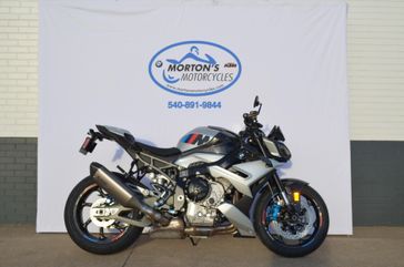 New 2026 BMW M1000 R 