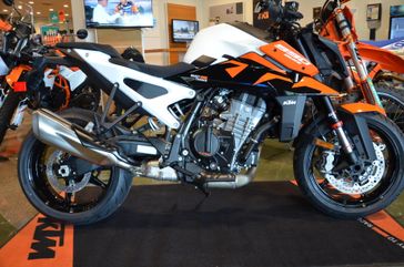 New 2027 KTM 990 DUKE 