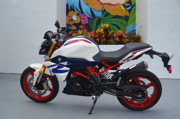 2022 BMW G 310 R White