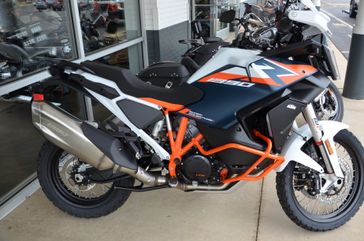 New 2026 KTM 1390 SUPER ADVENTURE R 