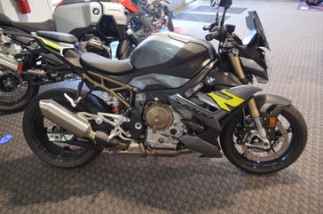 2024 BMW S 1000 R