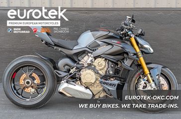 Used 2025 Ducati STREETFIGHTERV4S  in a Gray exterior color. Eurotek Oklahoma City 405.948.4000 eurotek-okc.com 