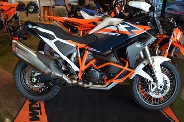 New 2026 KTM 1390 SUPER ADVENTURE R 