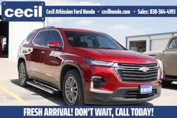 Used 2023 Chevrolet Traverse LT