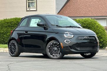New 2026 Fiat 500e Pop