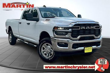 New 2026 RAM 2500 Tradesman Crew Cab 4x4 8' Box