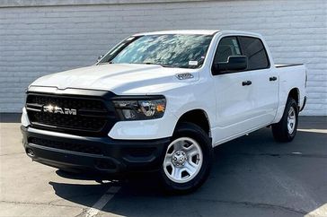 2024 RAM 1500 Tradesman Crew Cab 4x4 5'7' Box