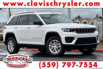 New 2025 Jeep Grand Cherokee Laredo X 4x2