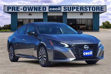 Used 2025 Nissan Altima 2.5 SV