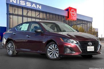 Used 2025 Nissan Altima 2.5 SV