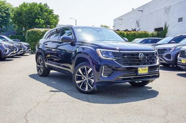 New 2025 Volkswagen Atlas Cross Sport 2.0T SEL Premium R-Line