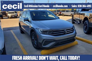 Used 2023 Volkswagen Tiguan 2.0T SE