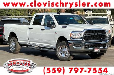 2024 RAM 2500 Tradesman Crew Cab 4x4 8' Box