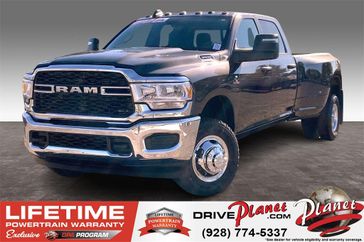 2024 RAM 3500 Tradesman Crew Cab 4x4 8' Box