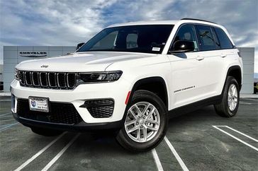 2025 Jeep Grand Cherokee Laredo X 4x4