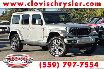 2024 Jeep Wrangler 4-door High Altitude 4xe in a Silver Zynith Clear Coat exterior color and Blackinterior. Clovis Chrysler Dodge Jeep RAM 559-314-1399 clovischryslerdodgejeepram.com 