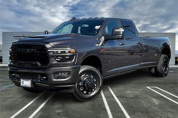 2025 RAM 3500 Laramie Crew Cab 4x4 8' Box