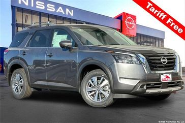New 2025 Nissan Pathfinder SL