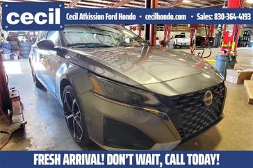 Used 2024 Nissan Altima 2.5 SR
