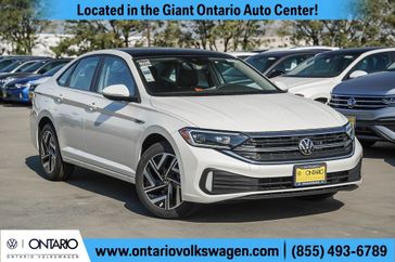 2024 Volkswagen Jetta 1.5T SEL in a Opal White Pearl exterior color and Titan Blackinterior. Ontario Auto Center ontarioautocenter.com 