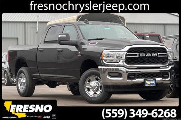 2024 RAM 2500 Tradesman Crew Cab 4x4 6'4' Box