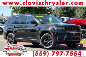 New 2026 Jeep Grand Cherokee L Laredo Altitude 4x4