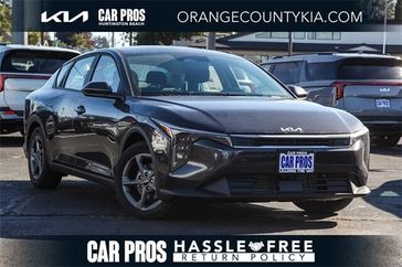 New 2025 Kia K4 LXS