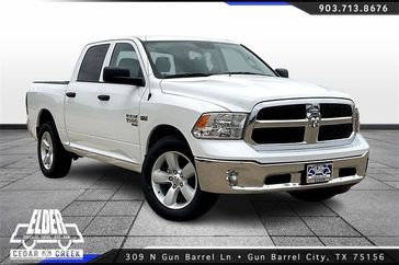 2024 RAM 1500 Classic Tradesman Crew Cab 4x4 5'7' Box