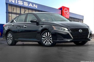 Used 2025 Nissan Altima 2.5 SV