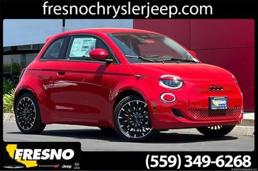 2024 Fiat 500e Inspi(red)