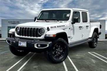2025 Jeep Gladiator Big Bear 4x4