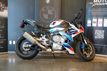 2024 BMW M 1000 R