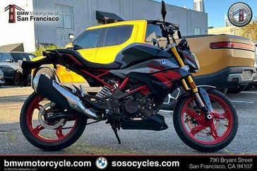 2024 BMW G 310 R in a GRANITE GREY METALLIC exterior color. SoSo Cycles 877-344-5251 sosocycles.com 