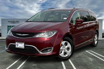 2017 Chrysler Pacifica Touring L Plus