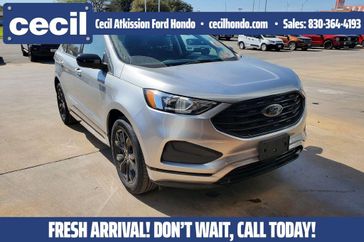 Used 2022 Ford Edge SE