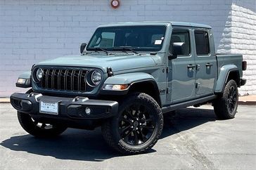 2024 Jeep Gladiator Nighthawk 4x4