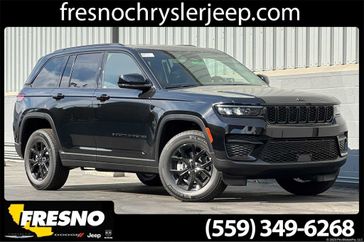 2024 Jeep Grand Cherokee Altitude 4x2