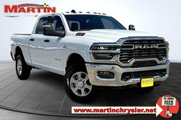New 2025 RAM 2500 Lone Star Crew Cab 4x4 6'4' Box