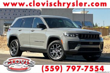 New 2027 Jeep Grand Cherokee Laredo Altitude