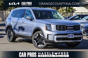 New 2025 Kia Telluride S