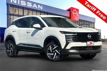 New 2025 Nissan Kicks SV