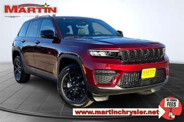 New 2025 Jeep Grand Cherokee Altitude X 4x2