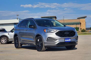 Used 2022 Ford Edge SE