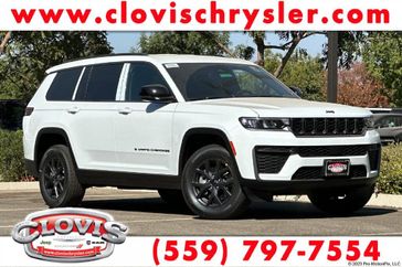 New 2027 Jeep Grand Cherokee Laredo Altitude