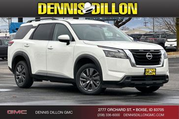 Used 2024 Nissan Pathfinder SV