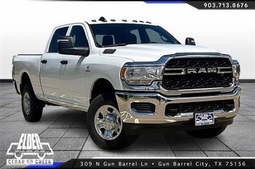 2024 RAM 2500 Tradesman Crew Cab 4x4 6'4' Box