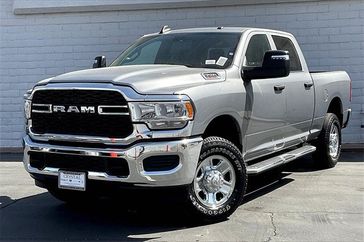 2024 RAM 3500 Tradesman Crew Cab 4x4 6'4' Box