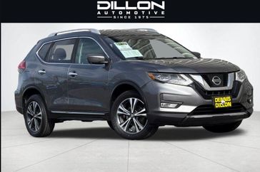 Used 2017 Nissan Rogue SL