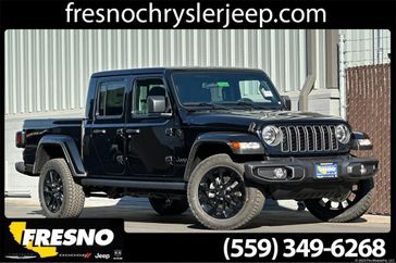 2025 Jeep Gladiator Nighthawk 4x4