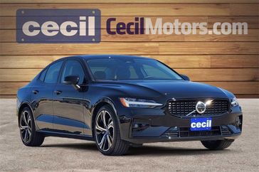 Used 2024 Volvo S60 B5 Plus Dark Theme